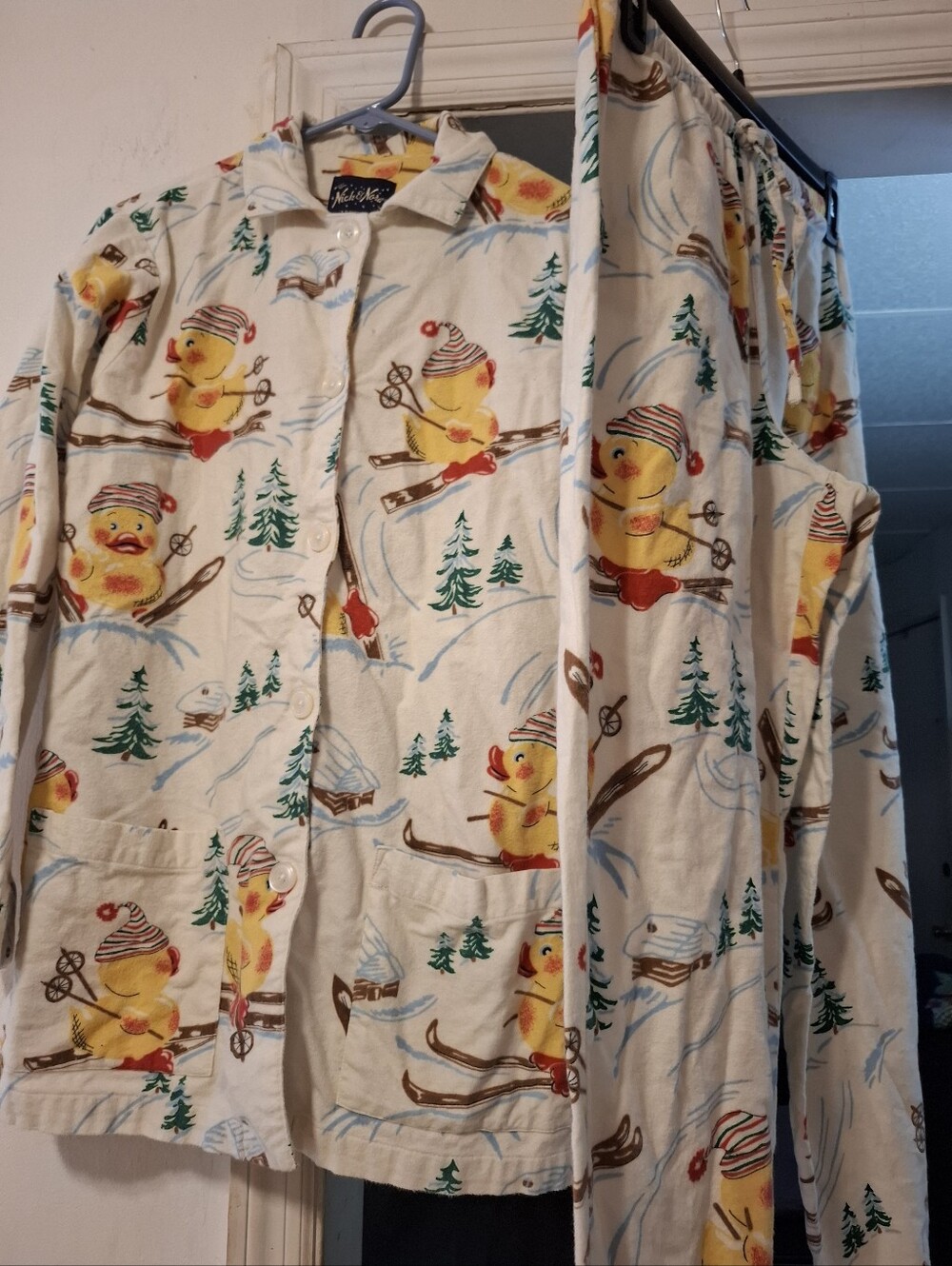 Nick & Nora Vintage Pajama Set Small